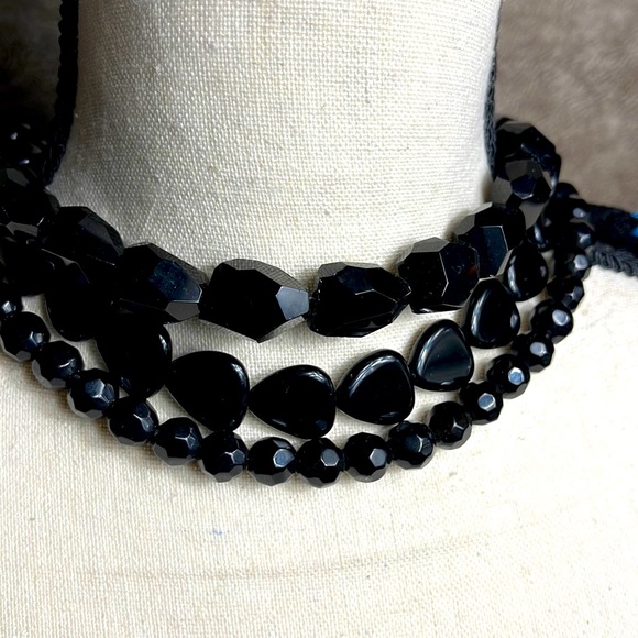 Semi precious onyx Gemstone - Picture 1 of 4
